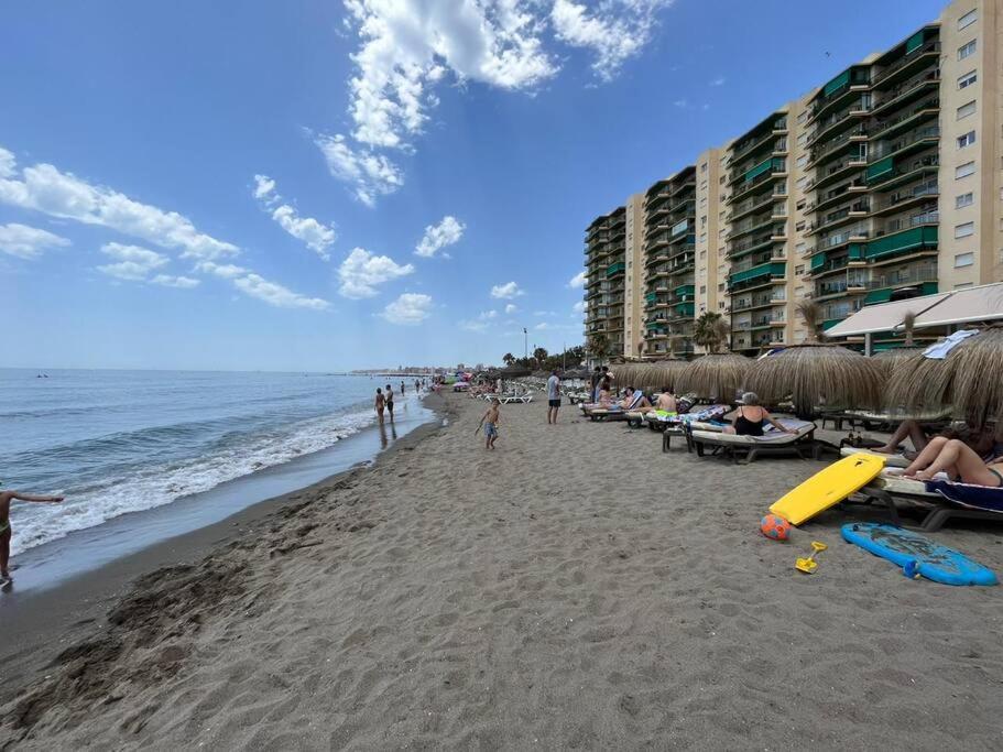 Apartamento En Playa Carvajal Фуэнхирола Экстерьер фото