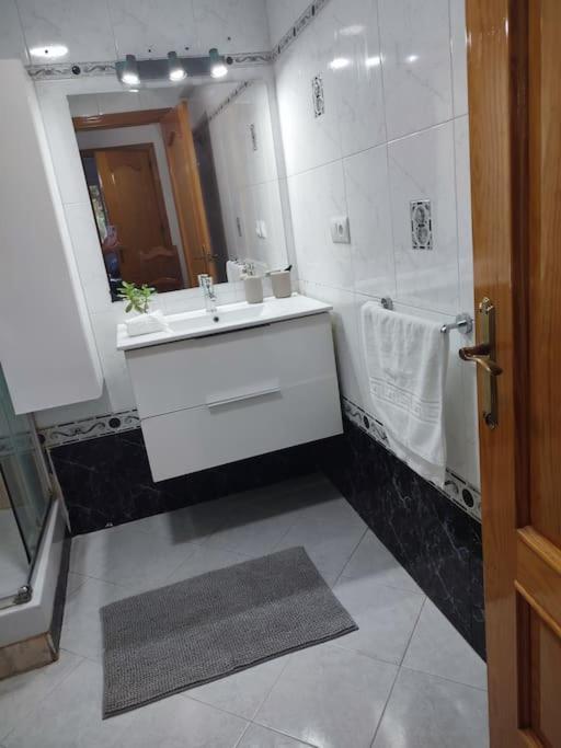 Apartamento En Playa Carvajal Фуэнхирола Экстерьер фото